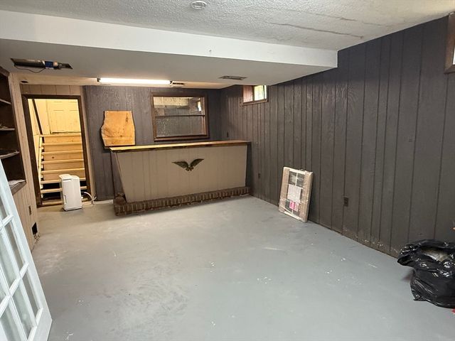 20 Alma Rd, Burlington, MA 01803