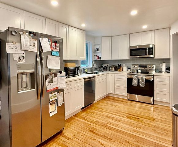 20 Alma Rd, Burlington, MA 01803