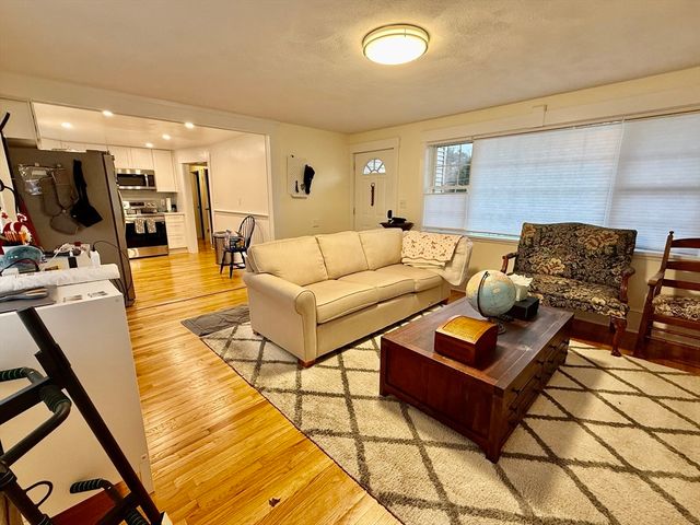 20 Alma Rd, Burlington, MA 01803