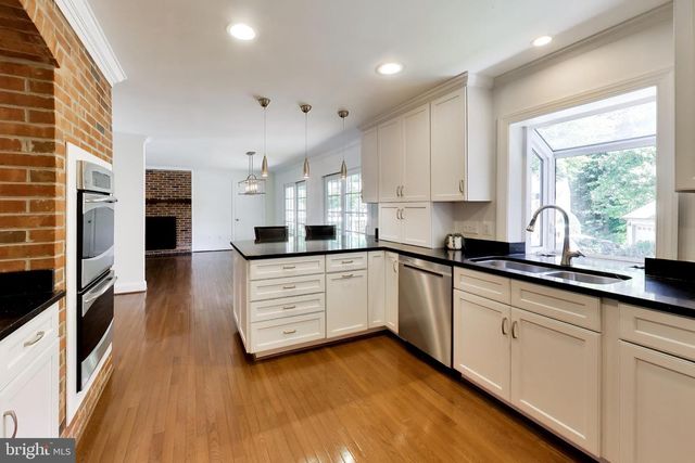9425 GOLDFIELD LN, Burke, VA 22015