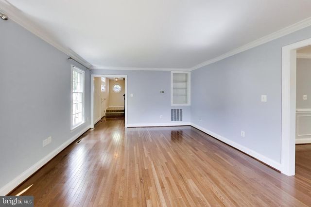 9425 GOLDFIELD LN, Burke, VA 22015