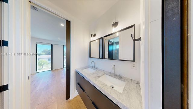 353 NW 50th St 353, Miami, FL 33127