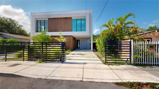 353 NW 50th St 353, Miami, FL 33127