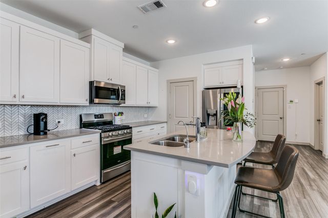 2744 Parkview Place, Lewisville, TX 75067