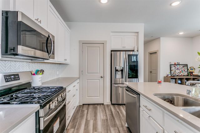 2744 Parkview Place, Lewisville, TX 75067