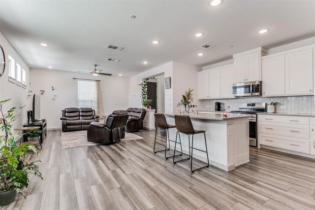 2744 Parkview Place, Lewisville, TX 75067