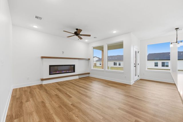 620 Elmwood St, Park City, KS 67147