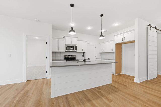 620 Elmwood St, Park City, KS 67147