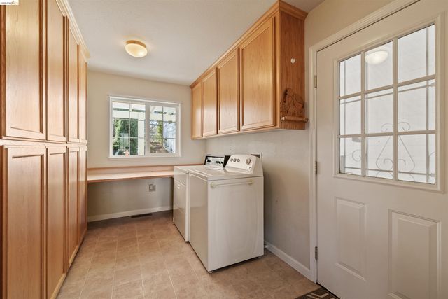 15830 Ridgefield Court, Sonora, CA 95370