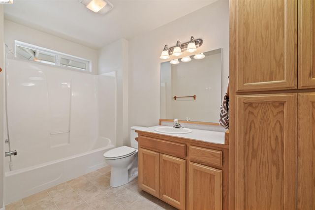 15830 Ridgefield Court, Sonora, CA 95370