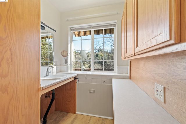 15830 Ridgefield Court, Sonora, CA 95370