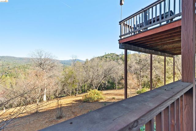 15830 Ridgefield Court, Sonora, CA 95370