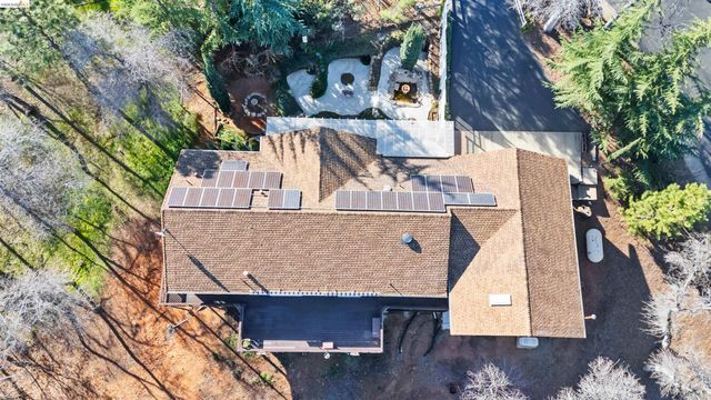 15830 Ridgefield Court, Sonora, CA 95370