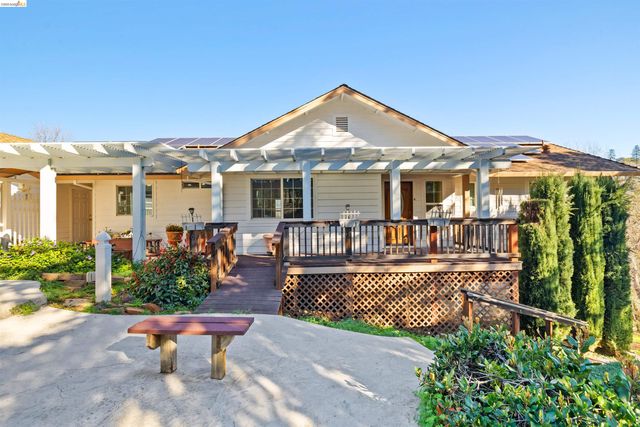 15830 Ridgefield Court, Sonora, CA 95370