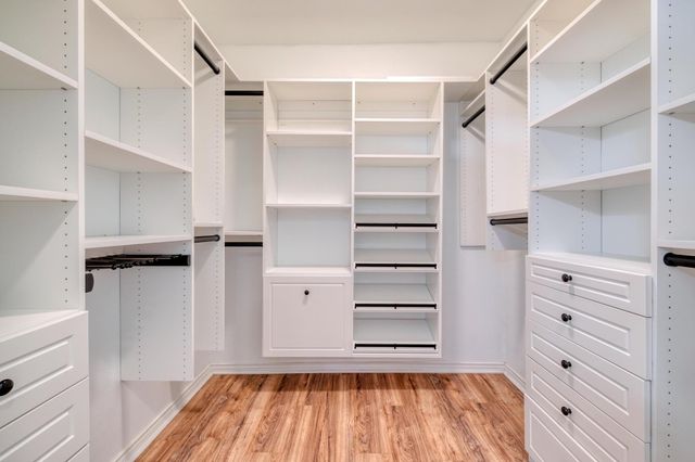 1409 Burns BLVD, Taylor, TX 76574