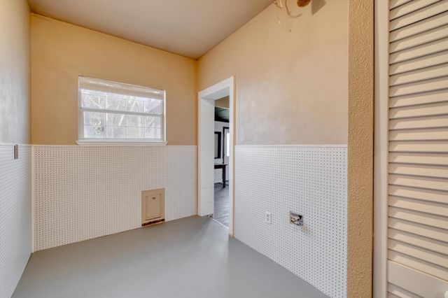 1409 Burns BLVD, Taylor, TX 76574