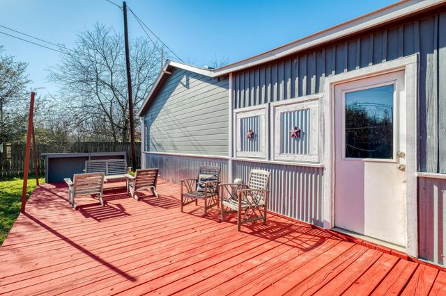 1409 Burns BLVD, Taylor, TX 76574