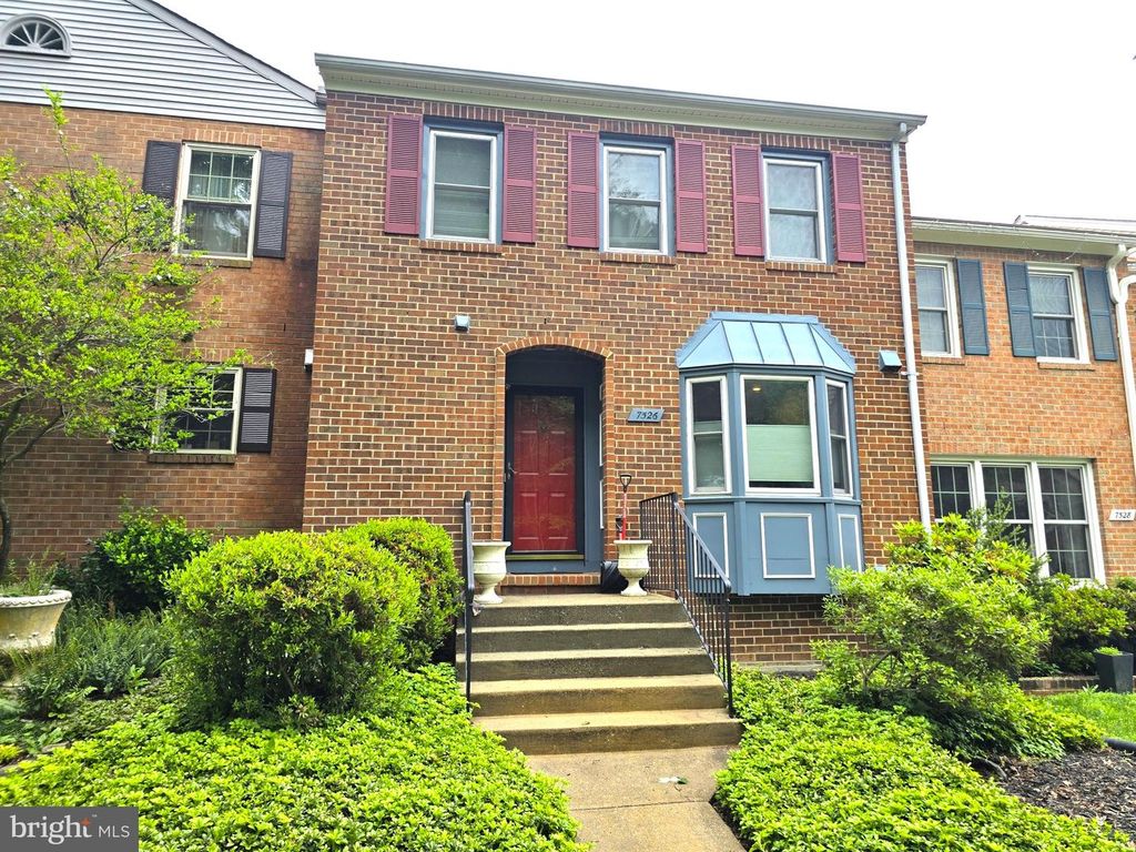 7526 HEATHERTON LN, Potomac, MD 20854