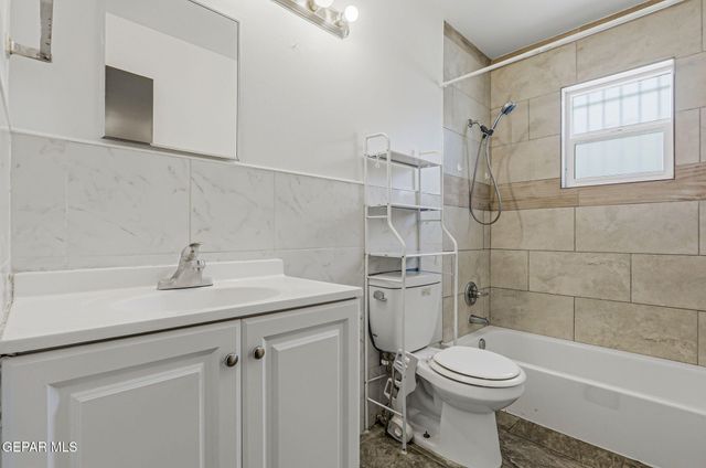 2901 Harrison Avenue, El Paso, TX 79930