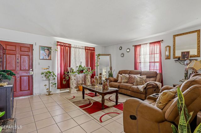 2901 Harrison Avenue, El Paso, TX 79930