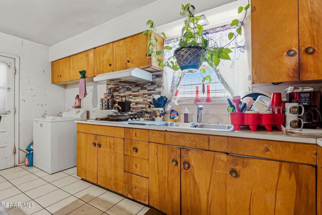 2901 Harrison Avenue, El Paso, TX 79930