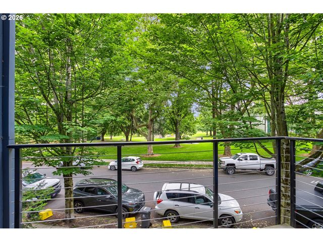 8542 N CENTRAL St, Portland, OR 97203