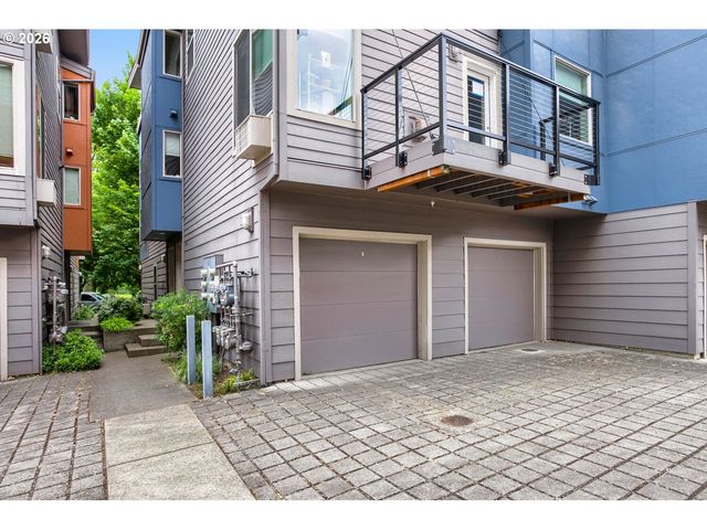 8542 N CENTRAL St, Portland, OR 97203