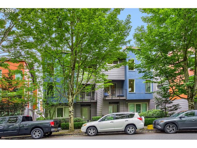 8542 N CENTRAL St, Portland, OR 97203