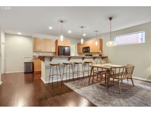 8542 N CENTRAL St, Portland, OR 97203