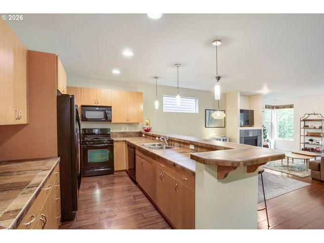 8542 N CENTRAL St, Portland, OR 97203