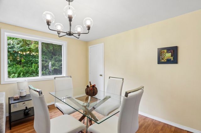 31 Parham Rd, Tyngsborough, MA 01879