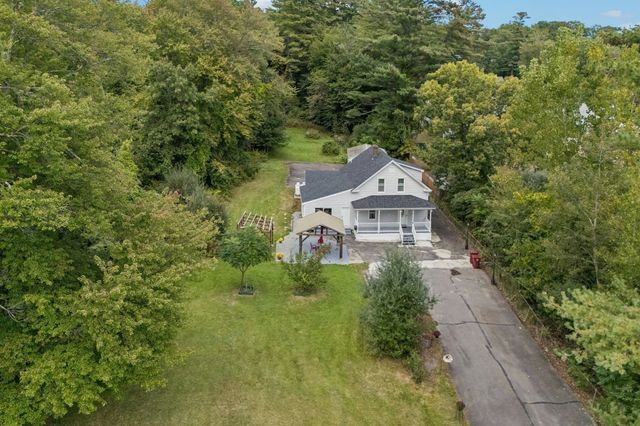 31 Parham Rd, Tyngsborough, MA 01879