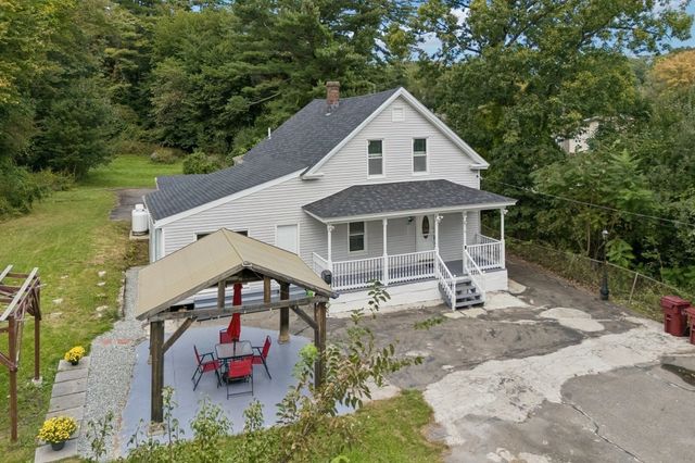 31 Parham Rd, Tyngsborough, MA 01879