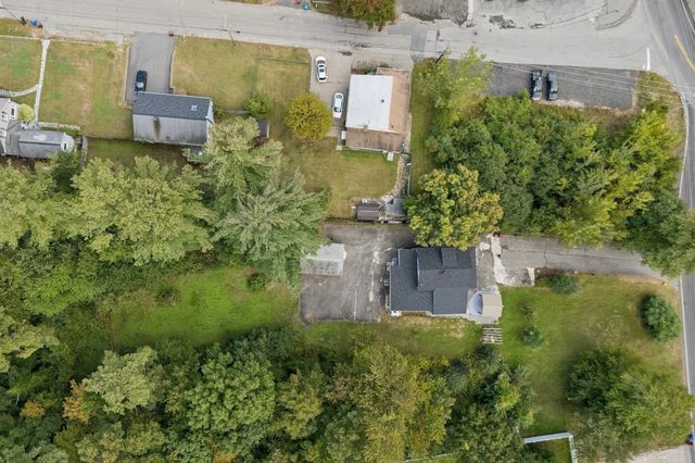 31 Parham Rd, Tyngsborough, MA 01879
