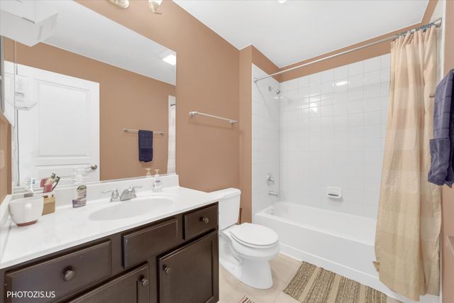 1951 Potomac Court, Wheeling, IL 60090