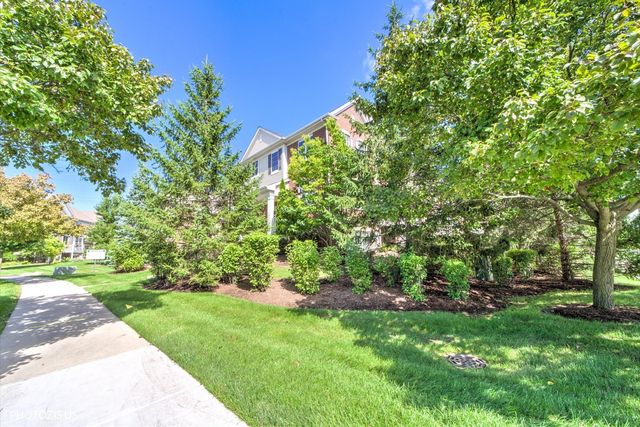 1951 Potomac Court, Wheeling, IL 60090