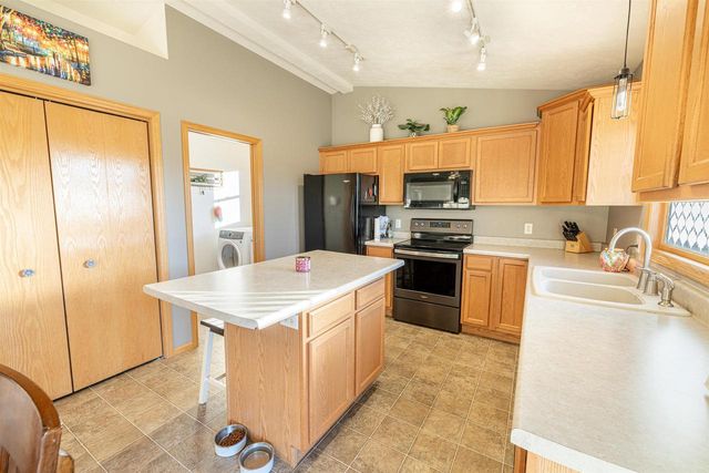 733 Red Hawk Drive, Milton, WI 53563