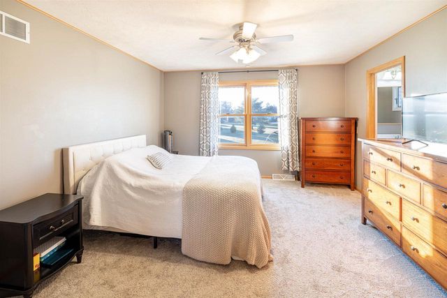 733 Red Hawk Drive, Milton, WI 53563