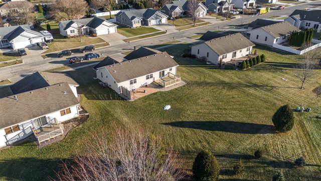 733 Red Hawk Drive, Milton, WI 53563