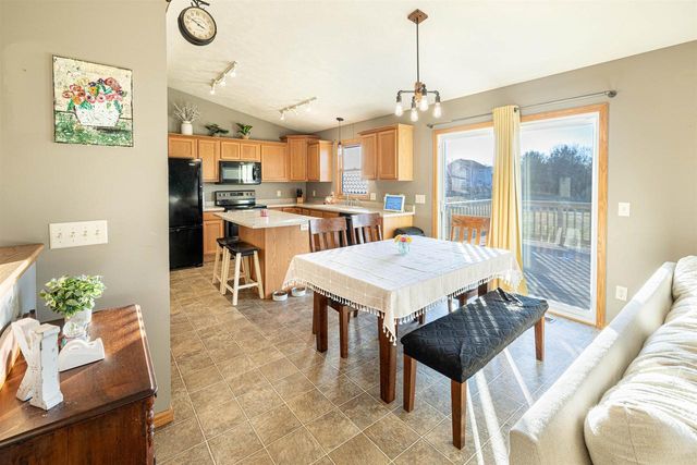 733 Red Hawk Drive, Milton, WI 53563