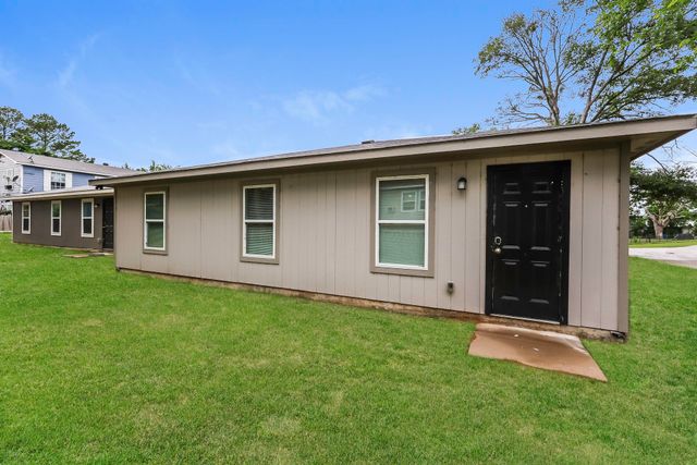 257 Harbor Drive, Gun Barrel City, TX 75156