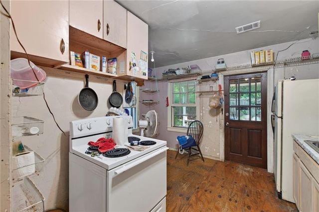 612 Cofield Drive, Hapeville, GA 30354