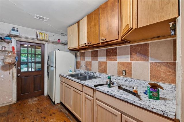 612 Cofield Drive, Hapeville, GA 30354