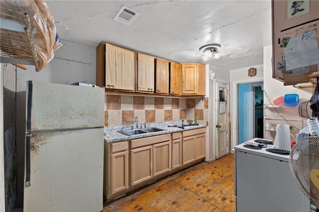 612 Cofield Drive, Hapeville, GA 30354