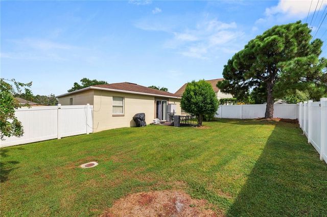 1678 BLOSSOM CIRCLE W, Lakeland, FL 33805