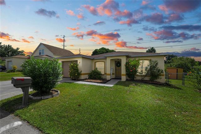 1678 BLOSSOM CIRCLE W, Lakeland, FL 33805