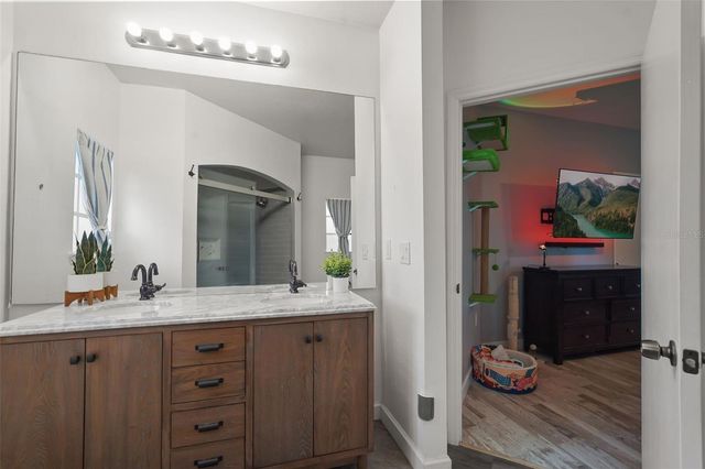 126 VISTA VERDI CIRCLE 300, Lake Mary, FL 32746