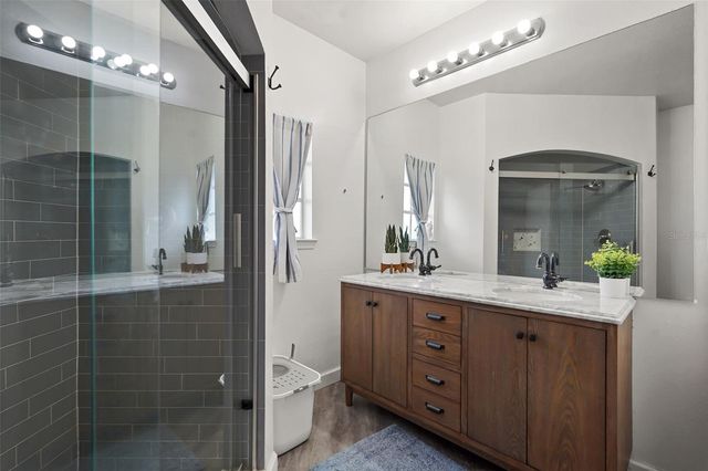 126 VISTA VERDI CIRCLE 300, Lake Mary, FL 32746