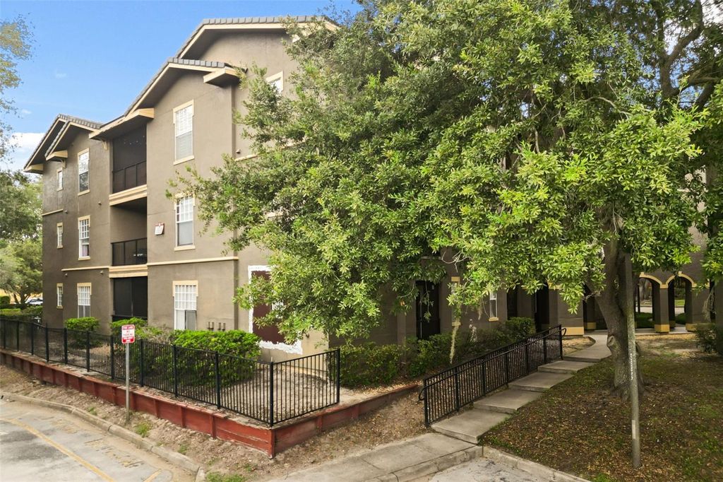 126 VISTA VERDI CIRCLE 300, Lake Mary, FL 32746