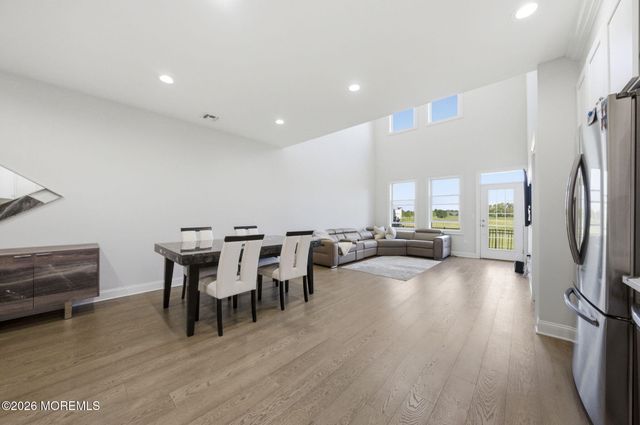 109 Hedgerow Lane, Manalapan, NJ 07726